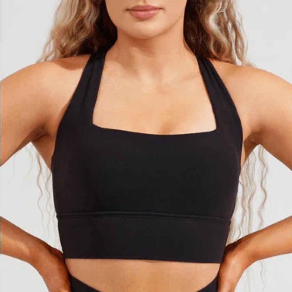 NWT BuffBunny Revolution Sport Bra